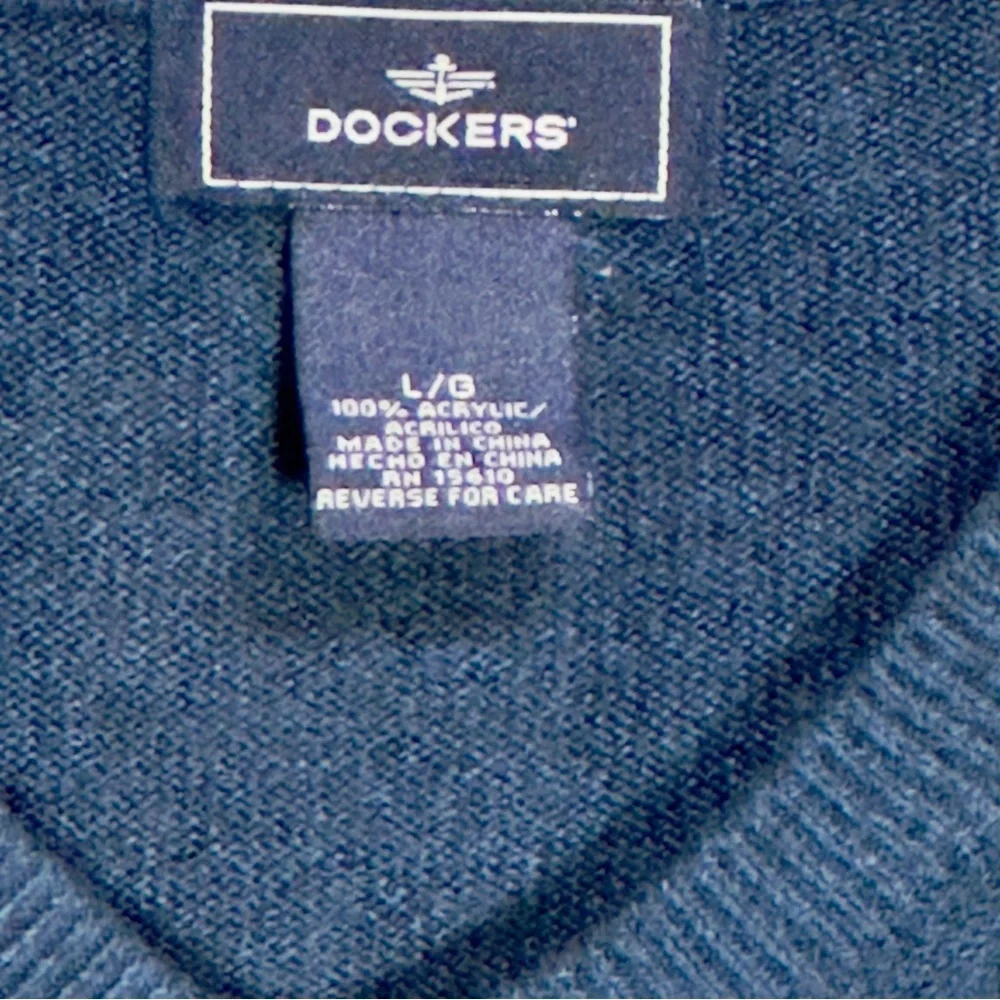 Dockers mens neck